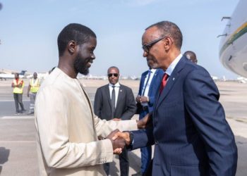 Son Excellence Monsieur Paul Kagame, Président de la République du Rwanda, est arrivé à l’aéroport militaire Léopold Sédar Senghor de Yoff ce samedi pour une visite de travail.