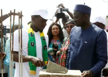 Idrssa  Gana Gueye offre une maison aux enfants atteints du cancer