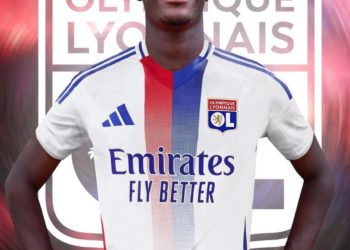 SPORT: L’INTERNATIONAL SÉNÉGALAIS MOUSSA NIAKHATÉ SIGNE À l’OL