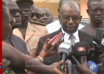 En visite dans certains centres d’examen, Guirassy félicite le dispositif mis en place