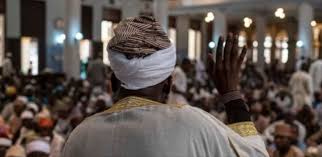 après l’annonce de l’expulsion d’un «imam radicalisé» sénégalais par Gérald Darmanin, sa fonction religieuse contestée