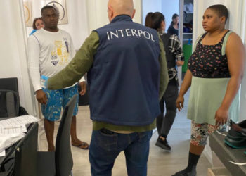 300 interpellations lors d’un coup de filet d’Interpol contre la fraude financière en Afrique de l’Ouest