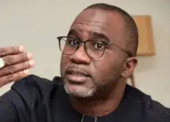 LA VÉRITÉ SUR LA MASSE SALARIALE DE AIDB … (en Vidéos AIMAC, aéroport de Ziguinchor)