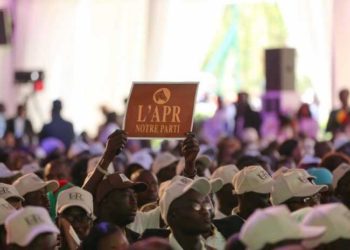 LE SECRÉTARIAT EXÉCUTIF NATIONAL DE L’APR EXIGE LA LIBÉRATION DE MOUSTAPHA DIAKHATÉ ET DU JOURNALISTE ADAMA GAYE.