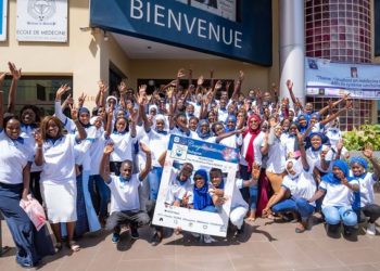 l’Ecole internationale de médecine à Dakar.