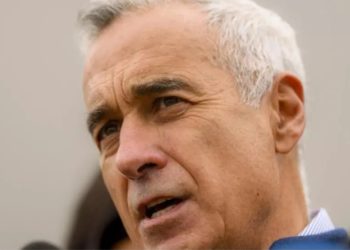 Présidentielle en Roumanie: le candidat pro-russe Calin Georgescu arrive en tête au premier tour et crée la surprise.