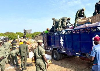 Des marchandises prohibées d’une contrevaleur de 445 millions de francs CFA incinérées à Ziguinchor.