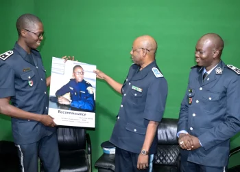 POLICE NATIONALE- DIVISION COMMUNICATION-MAMADOU DIOUF AUX COMMANDE.