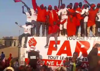 TOUCHE PAS À FARBA, UN GRAND RASSEMBLEMENT À AGNAM CIVOL C0NTRE L’INJUSTICE.