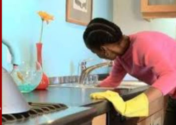 ABBAS FALL REVALORISE LES SALAIRES DES TRAVAILLEURS DOMESTIQUES