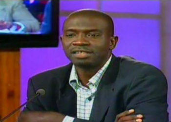 𝐂𝐞𝐫𝐜𝐮𝐞𝐢𝐥, 𝐫𝐨𝐮𝐠𝐞, 𝐯𝐮𝐯𝐮𝐳𝐞𝐥𝐚, 𝐬𝐢𝐟𝐟𝐥𝐞𝐭𝐬 𝐞𝐭 𝐡𝐮𝐞𝐬 𝐚𝐮 𝟏𝐞 𝐦𝐚𝐢, 𝐩𝐚𝐫 𝐌𝐚𝐦𝐚𝐝𝐨𝐮 𝐒𝐲 𝐓𝐨𝐮𝐧𝐤𝐚𝐫𝐚…