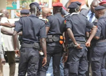 Deux élèves-policiers arrêtés pour escroquerie