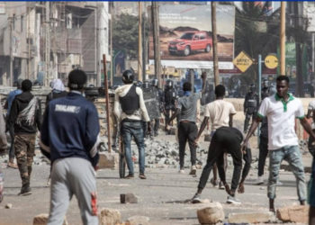 Une enquête judiciaire relancée en dépit de la loi d’amnistie sur les 80 morts lors des manifestations