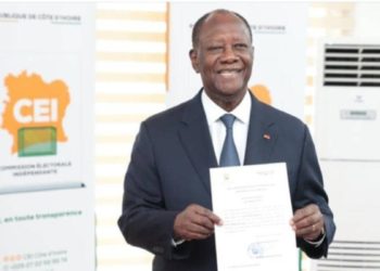Côte d’ivoire : Alassane OUATTARA dépose son dossier de candidature à l’élection présidentielle