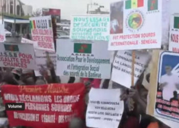 Sourds et malentendants dans les rues de Dakar