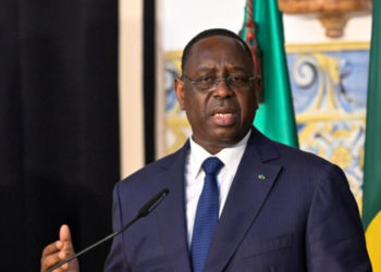 MACKY ENGAGE LA BATAILLE DE CLARIFICATION SUR LA DETTE CACHEE