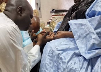 Détention Khadim Ba / Magal : Oumar Faye rappelle les liens de l’homme d’affaires avec Touba et interpelle le président Diomaye